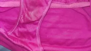 Cum On My Panties While I Masturbate