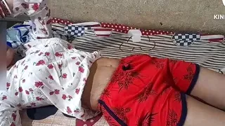 Apni bhabhi ko Akele pakar devor ne chod diya desi web series