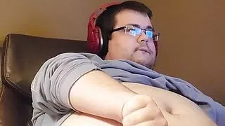 Chub strokes his short fat cock till he cums