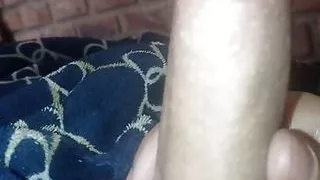 I masturbate on my feet with toys and milk