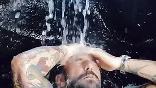 Curtindo as ferias com a namorada nova