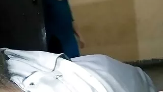 PADOS ki Bhabhi Achanak Room Mai aa gyi Full HINDI Video.