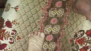 Wife ko dever ne raat ko choda