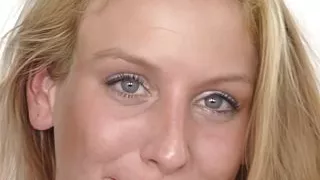 blonde gets it on with a dildo in her hole