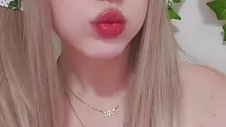 the taste of her cherry chapstick