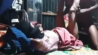 Desi aunty ki chudai evening ke time mein aunty bhi Khush kar Diya full masti ke sath