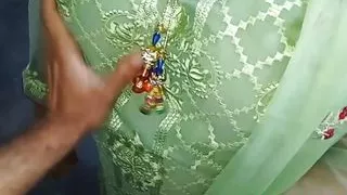 Desi Bhabhi ka Husband kush dan sa Bhabhi ko time nhi da raha tha to Hot Desi bhabhi ka bhote zada requste karna ....
