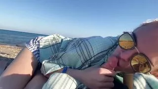 I'm cheating on my wife. Dangerous blowjob on the beach from a young mistress
