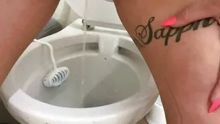 Awwwww what a nice piss