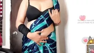 desi bhabhi moaning hard with her fav clint on live