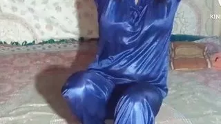 Village Bhabhi Devhar Ki Land Ke Sat Masti