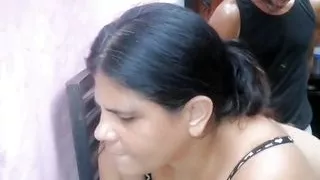 I fuck my stepmother in the patio of the house while she is alone and I give her a Valentine's gift