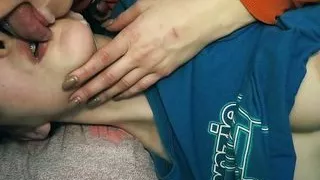 Homevideo blowjob, facials, sucking after cumming - amateur ffm threesome Kira Green