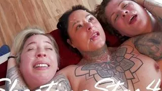 3 Milfs Bang Lucky Construction Worker