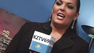 Tarra White Sucks And Fucks At The Same Time While Jasmine's