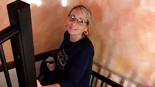 Ich wollte gerade das Haus verlassen, als ich einen Schwanz in meinem Arsch fand