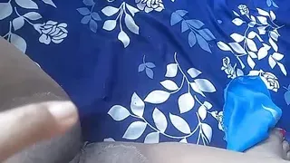Desi girl masturbating