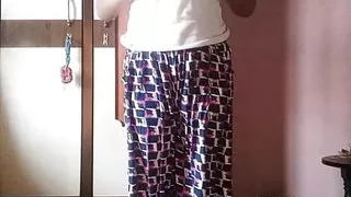 Desi girl masturbating