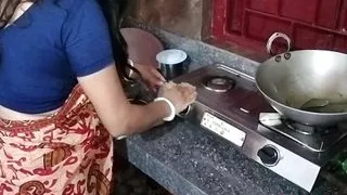 Indian Red Saree Wife Fuck With Hard Fucker ( Official Video By Villagesex91 )