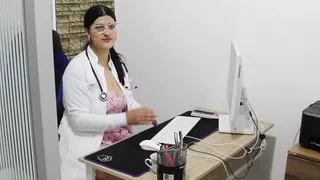 At a medical appointment my horny doctor fucks my pussy - Porn in Spanish