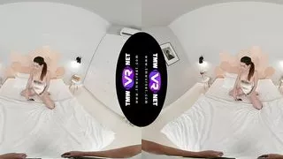 TmwVRnet - Valentina Lapiedra - One hottie for two best friends