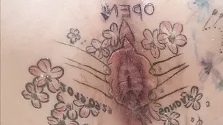 Korean queen's feet rubbing dirty slave's anal_001