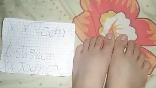 Xxjodn I show my feet in my room