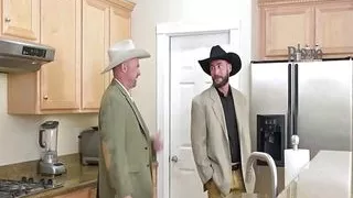 Real estate agent Sofie Marie double penetrated in threeway