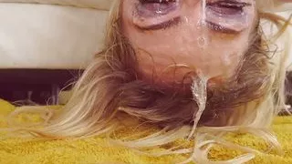 Hard anal for deepthroating cum-gobbling milf