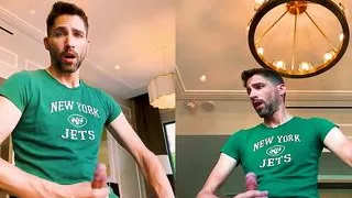 Got a third hand to lend for my third leg?