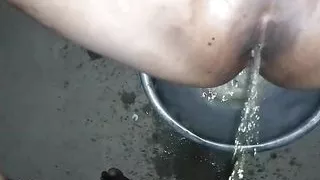 Chudai karte time bhabhi ne mut Diya