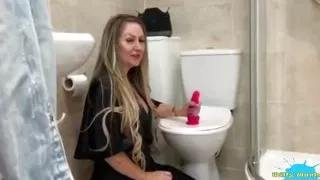 CLASSY FILTH'S Breaking my new dildo in!