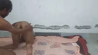 Bhabhi Seduces Worker Boy For Sex With Clear Hindi Audio