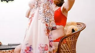 Horny MILF Wants to Get Fucked Puts Finger In Her Pussy.