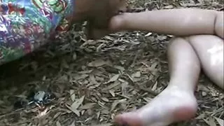 Surprise Gresopio adoring feet - 02