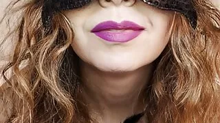 PREVIEW: Milf in black lace, cat mask, tits and ass!