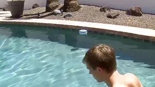 Amateur twink Patrick Kennedy masturbates and cums outdoors