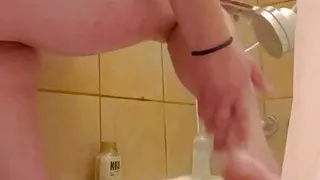 Pissy Emmy - Peeing In The Shower