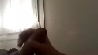 My girlfriend says that I should not fuck her in the mouth in the morning, but fuck my hand  #15