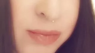 Femboy fickt ihren Arsch hart in verschiedenen Positionen