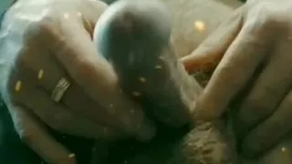 Ich masturbiere meinen harten Schwanz.