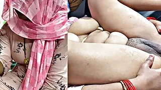 Gand Mari Lund chusakar bhabhi dard se paresan boli aram se devar g mar gai