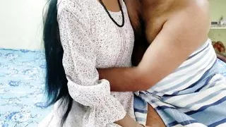 My friend sister did good blowjob and enjoyed pussy fucking