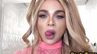 bigbutt transsexual  latina teases before breeded for cumshot