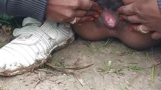 Khet Malik ne Mujhe pakad ke choda