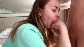 Girl Blogger Tells And Shows How To Fuck Properly And Hard