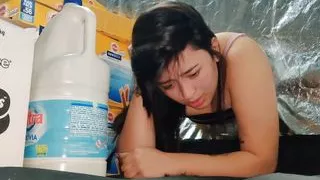 Stuck stepmother asking for help receives anal orgasm