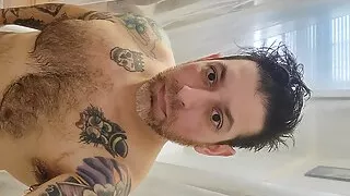 Watch me showering