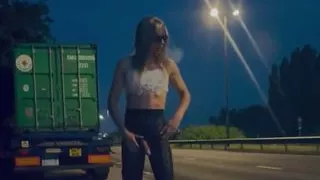 huge clity in public