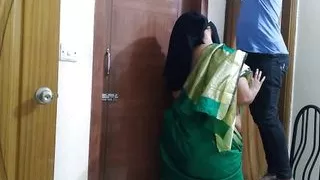 Hindustan Hot Savita aunty seduce electrician while he repairing light (Light mistri ke sath kya kand) Hindi audio